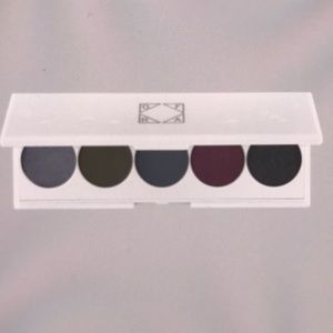 NEW Ofra signature palette Smokey Eyes eye shadow BNIB